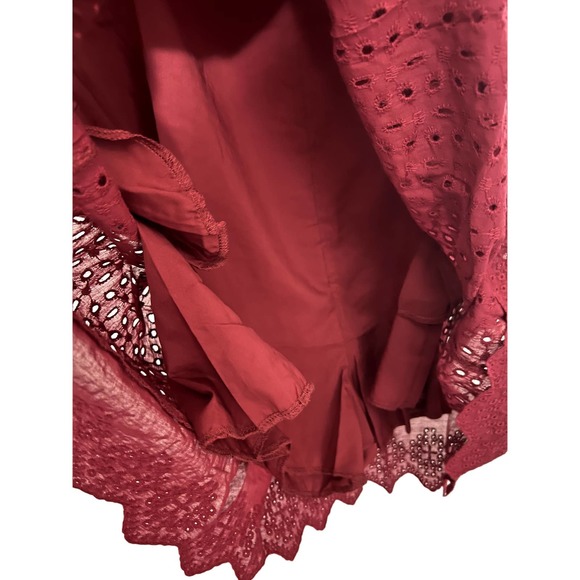 Women’s  Mini Red Dress with Built in Shorts Underneath Eyelet lace Size Large - Picture 5 of 6